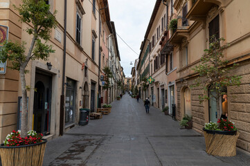 Fototapeta na wymiar street of roma in the center of the city of rieti