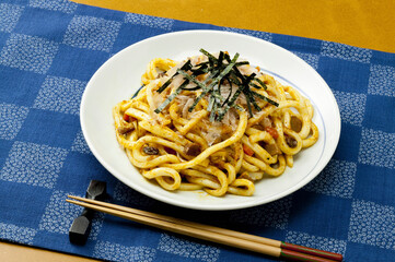 カレー風味焼きうどん