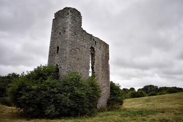 Fototapeta na wymiar Ancient Irish Castle 