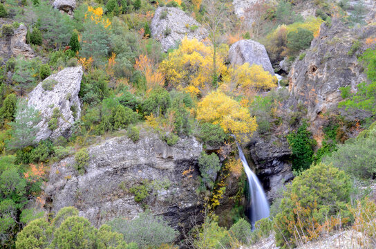 Waterfall in the Puron river, Alava, Basque Country, Spain.Waterfall in the Puron river, Alava, Basque Country, Spain.