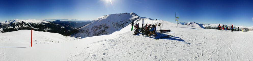 Fototapeta na wymiar Ski resort in Austria, panorama