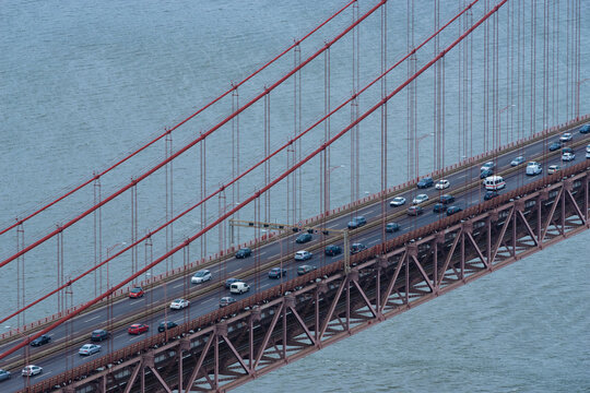 Car Traffic on a Suspension Bridge