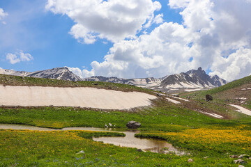 Fototapeta premium landscape with mountains and blue sky