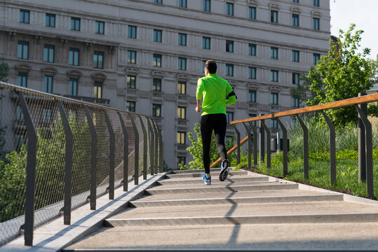 Runner training in the city