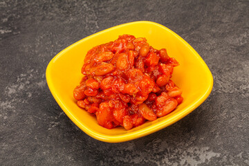 Baked kidney with tomato and pepper