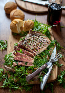 Beef steak with rocket salad