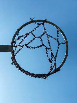 Iron chainlink basketball net