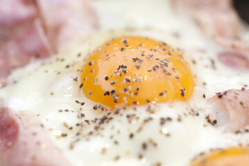 ベーコンエッグ