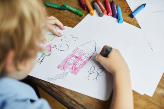 Child drawing a picture