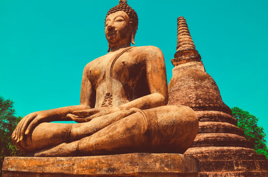 Stone carved statue of Buddha
