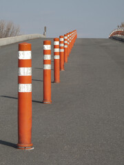 道路のセンターポール