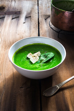 Food: spinach and broccoli soup