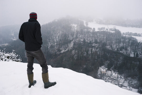 View from High Tor overlooking Matlock Bath in snow.