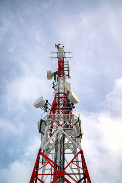 Telecommunication tower