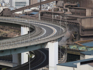 ループ状の道路