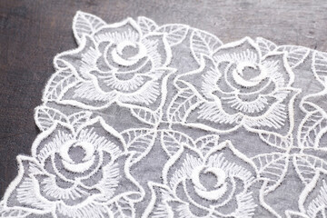 白いレースのハンカチ