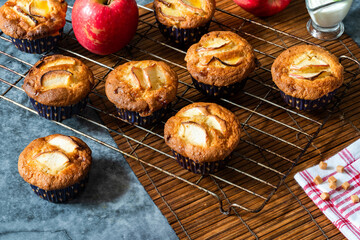 Apple and fudge muffins