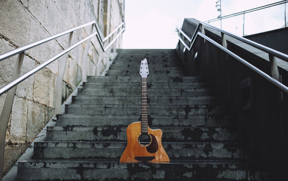 half spanish guitar