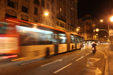 Fototapeta na wymiar Barcelona por la noche 