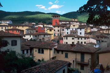 Fototapeta na wymiar View of Loro Ciuffenna which is the name of one of the nicest medieval town in Italy 