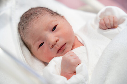 生まれたての赤ちゃん の画像 1 403 件の Stock 写真 ベクターおよびビデオ Adobe Stock 生まれたての赤ちゃん の画像 1 403 件の Stock 写真 ベクターおよびビデオ Adobe Stock