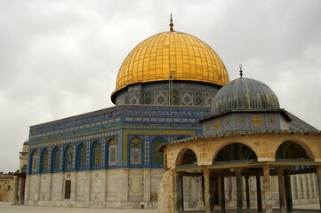 Fototapeta na wymiar jerusalem old city - dome of the rock