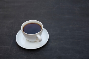 Obraz na płótnie Canvas top view tea cup on wooden table