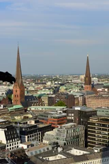 Deurstickers Blick auf die Stadt von Mahnmal St. Nikolai in Hamburg, Deutschland  © Eduard Shelesnjak