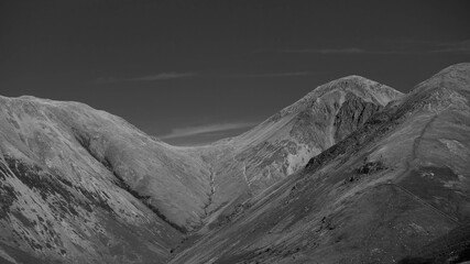 Obraz premium Lingmell and Scafell Pike monochrome