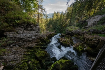 Fototapeta na wymiar Gollinger Wasserfall nähe Salzburg 