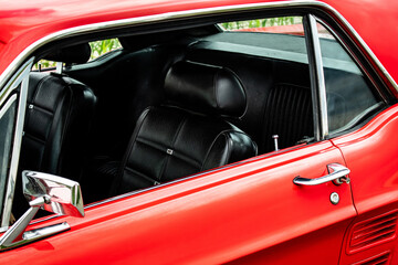 Ford Mustang z 1967 roku - obrazy, fototapety, plakaty