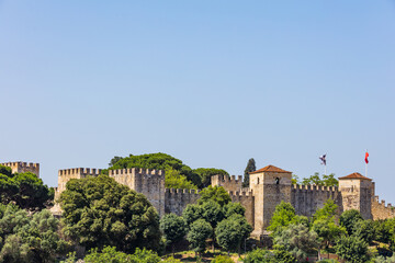 Fototapeta na wymiar Burg in Lissabon 