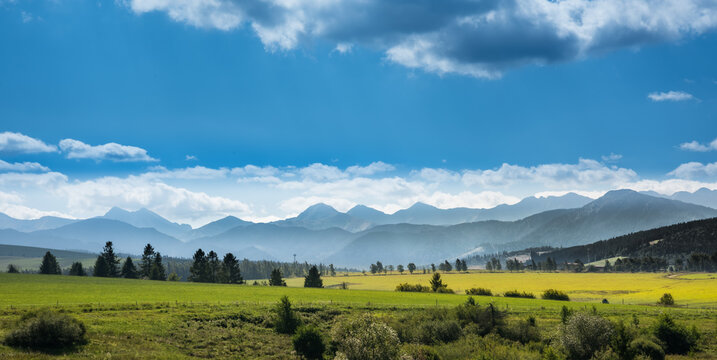 Tatra Mountains landscape in summer, Poland © lukasz_kochanek