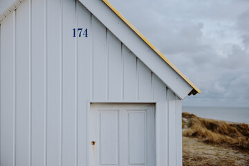 Cabanes de Gouville-sur-Mer im Departement Manche im Nordwesten Frankreichs in der Normandie