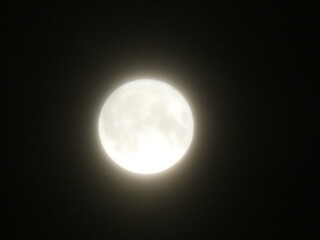 Obraz premium full moon over sky