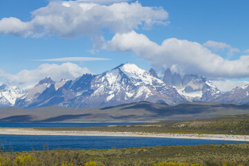 Fototapeta na wymiar Sarmiento Lake view, Torres del Paine, Chile