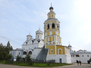 Fototapeta na wymiar Spaso-Prilutski cloister in Vologda, Russia