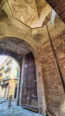 Obraz premium Medieval door of Quart in Valencia