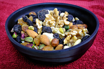Bowl with a mixture of dried fruit and nuts