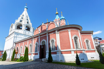 Fototapeta na wymiar Church of the Icon of the Mother of God Tikhvin in the Kolomna Kremlin