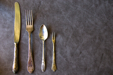 Tableware and dishware setting, folk, knife and spoon