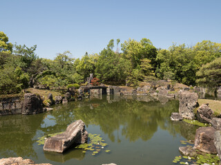 Fototapeta na wymiar Jardines del Castillo Nijo, en Kioto, Japón