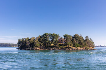 Obraz premium Private Island in the Gulf of Morbihan, Brittany, France