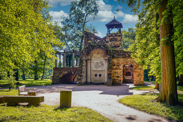 Romantic park in Arkadia village, Poland. - obrazy, fototapety, plakaty