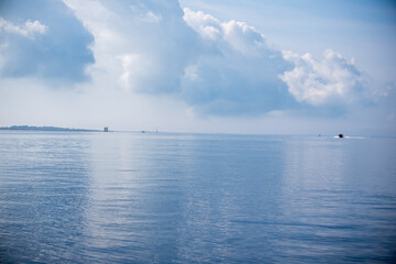 Obraz premium Scenic View on the Water