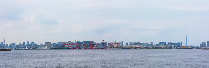 (東京都-風景パノラマ)城南島公園から望む都市風景３