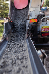 Naklejka premium truck delivering concrete to the construction site
