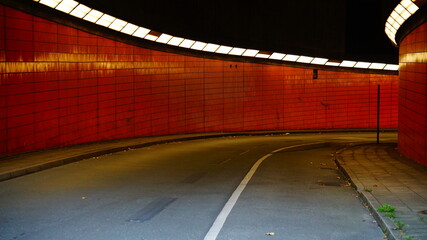 Oranger Tunnel
