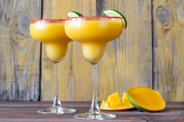 Frozen Mango Margarita cocktails