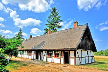 Fototapeta na wymiar Muzeum Wsi Słowińskiej skansen w Klukach, Polska.